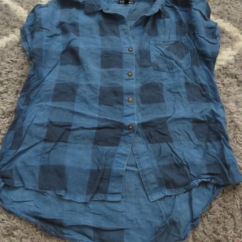 Style Envy Checkered Button Up Shirt